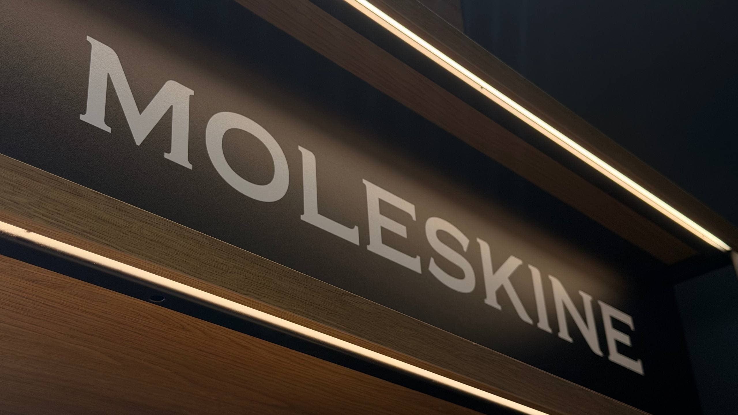 Moleskine — Shop-in-shop